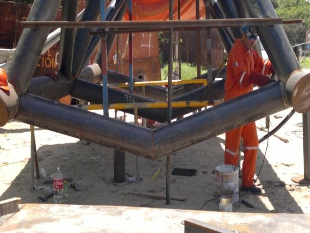 Inspección de plataforma petrolera